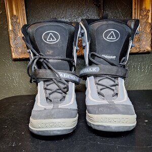 VINTAGE 1997 Men's Airwalk Snowboard Boots (Size 11)